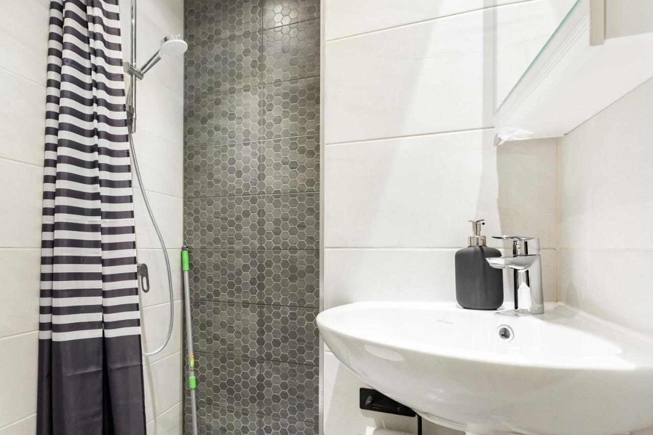 Easyrentals Central Tallinn Apartments By Tallinn University Bagian luar foto